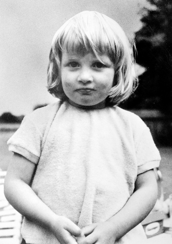  Công nương Diana tên thật là Diana Frances Spencer, sinh ngày 1/7/1961. Cô là con gái trong gia đình có 5 người con. (Ảnh: Getty)